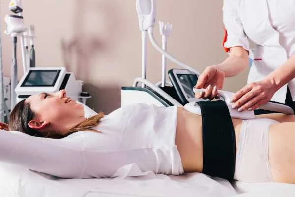woman having body sculpting to help improve her body image and her mental health Watford